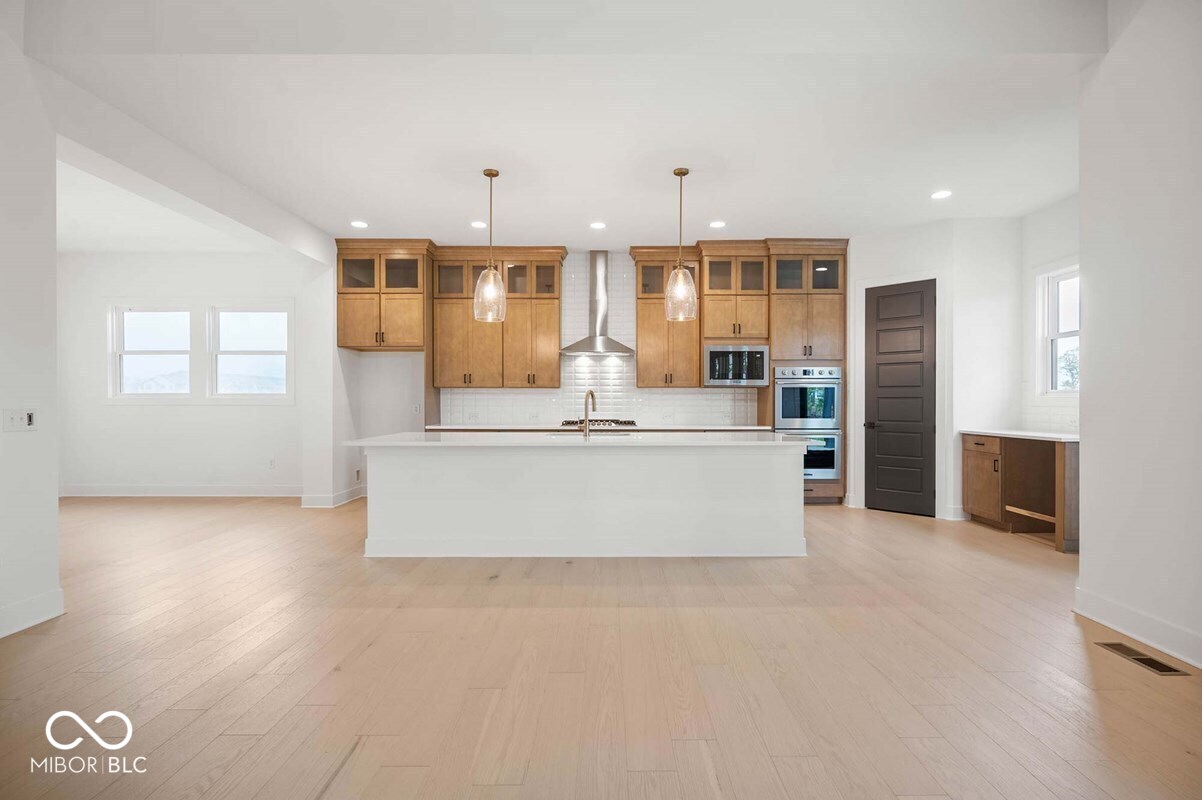 19752 Chatsworth Boulevard