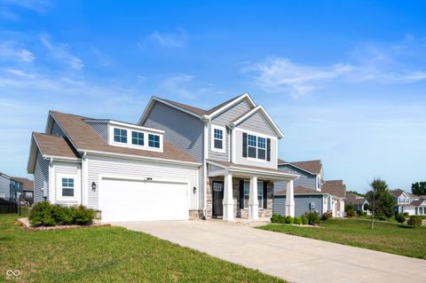 Photo of 1328 Plover Drive, Greenwood, IN 46143 (MLS # 22045401)