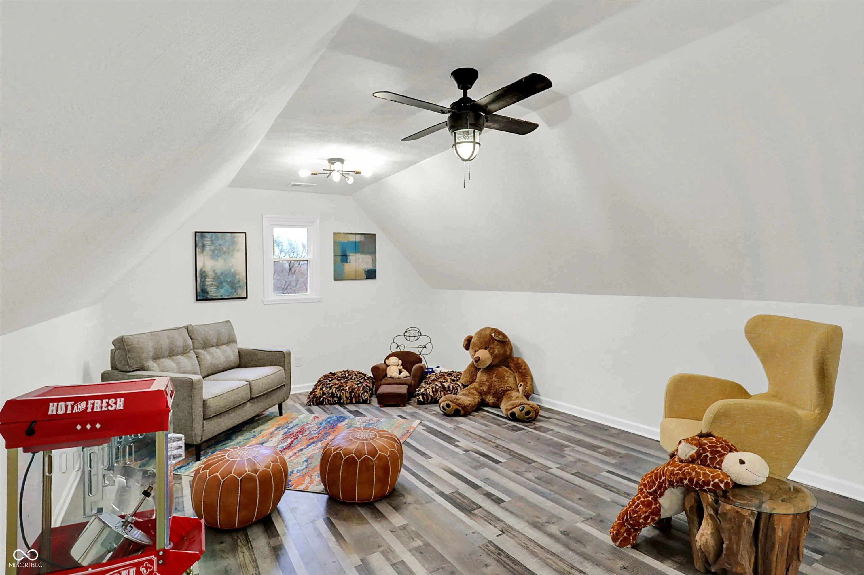 Fishers, Indiana 46037, United States, 4 Bedrooms Bedrooms, ,3 BathroomsBathrooms,Residential,Active,247531