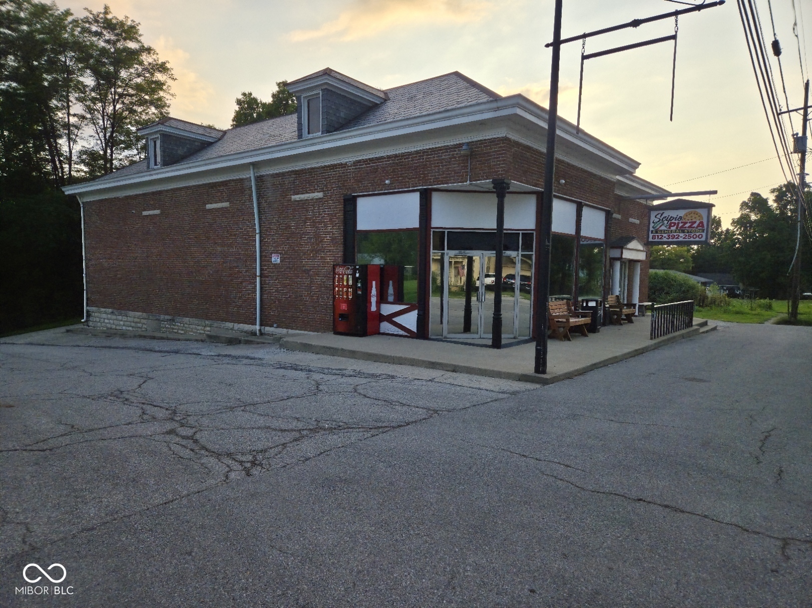 6595 N State Highway 7