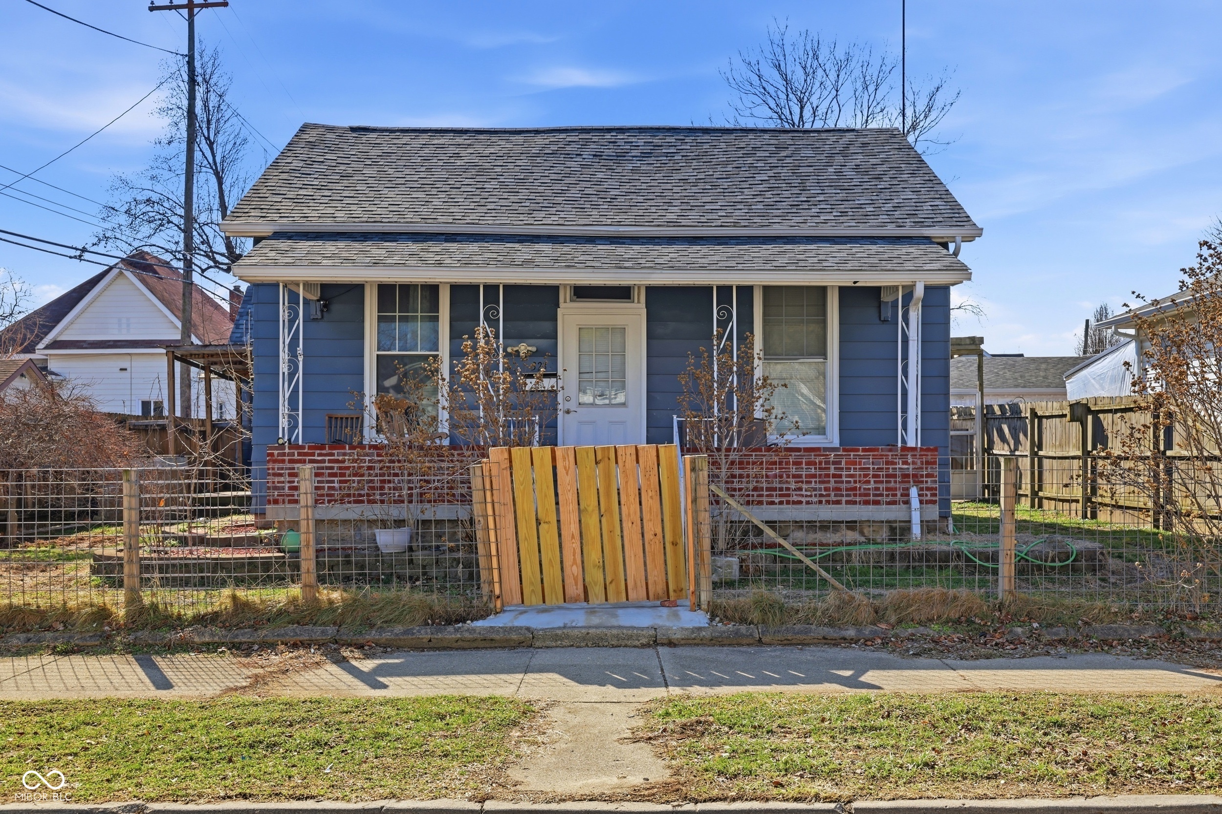 323 E Franklin Street