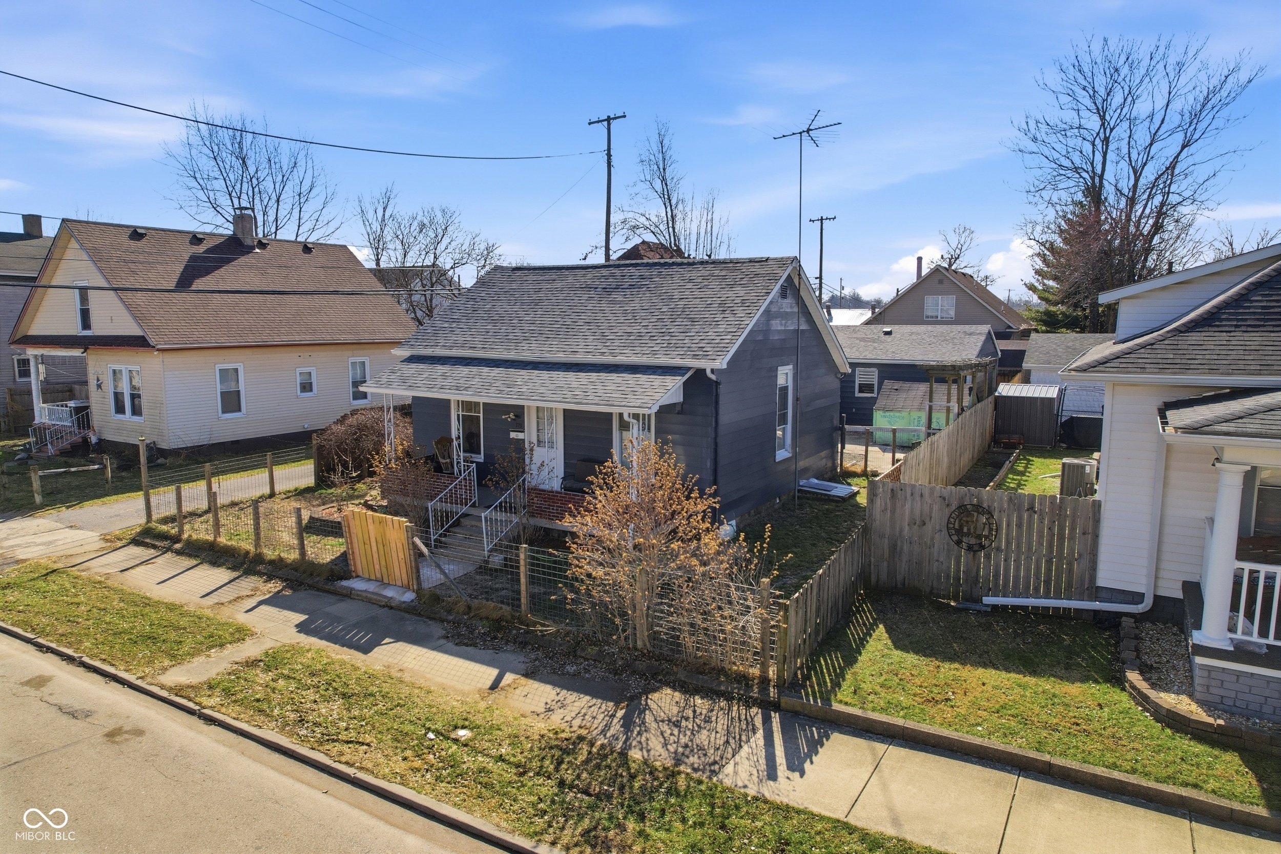 323 E Franklin Street