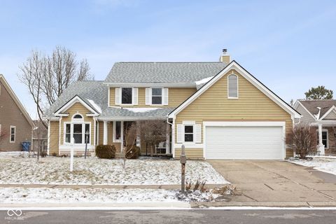 Photo of 1070 Saratoga Circle, Indianapolis, IN 46280 (MLS # 22085301)