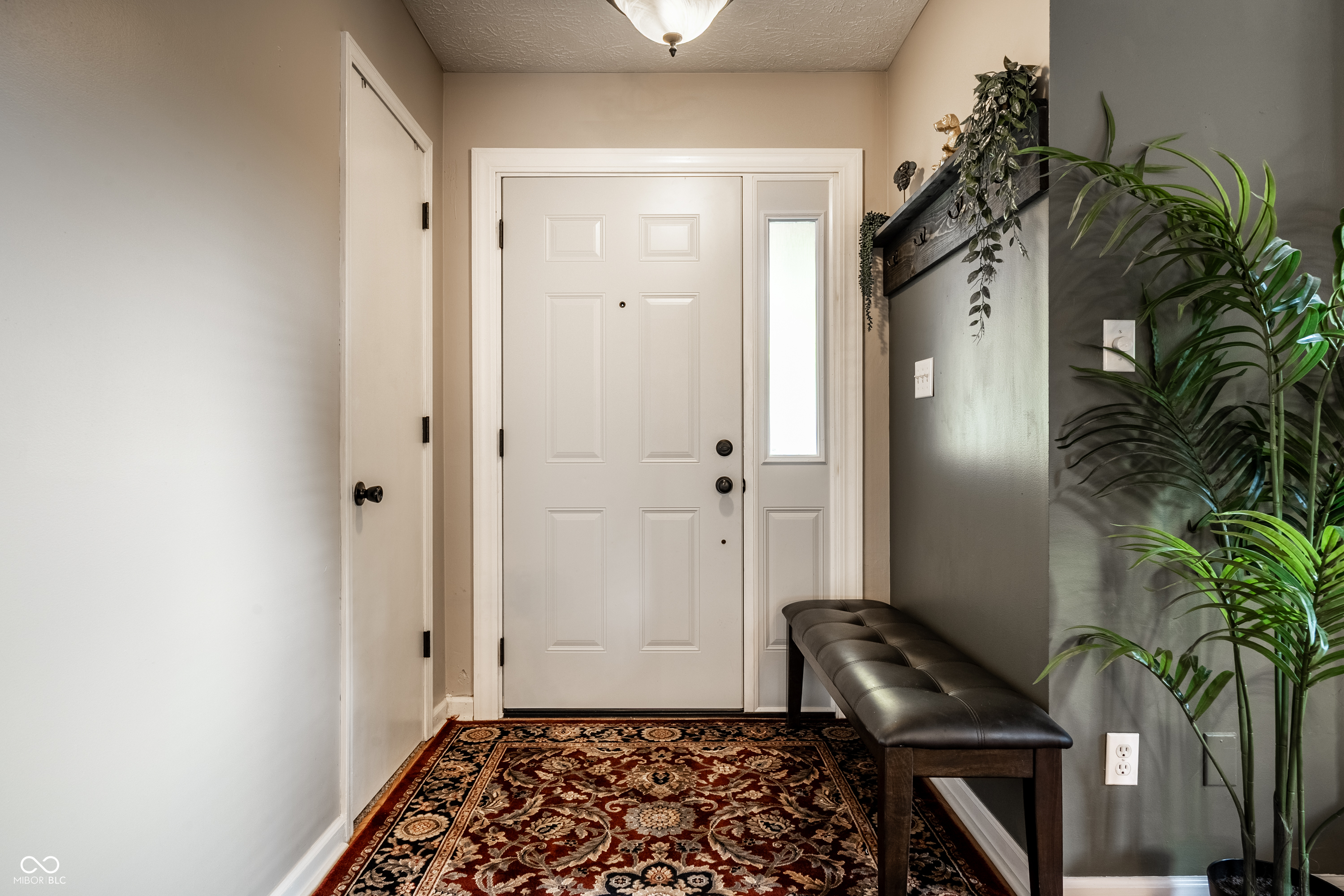 7647 Geist Valley Court