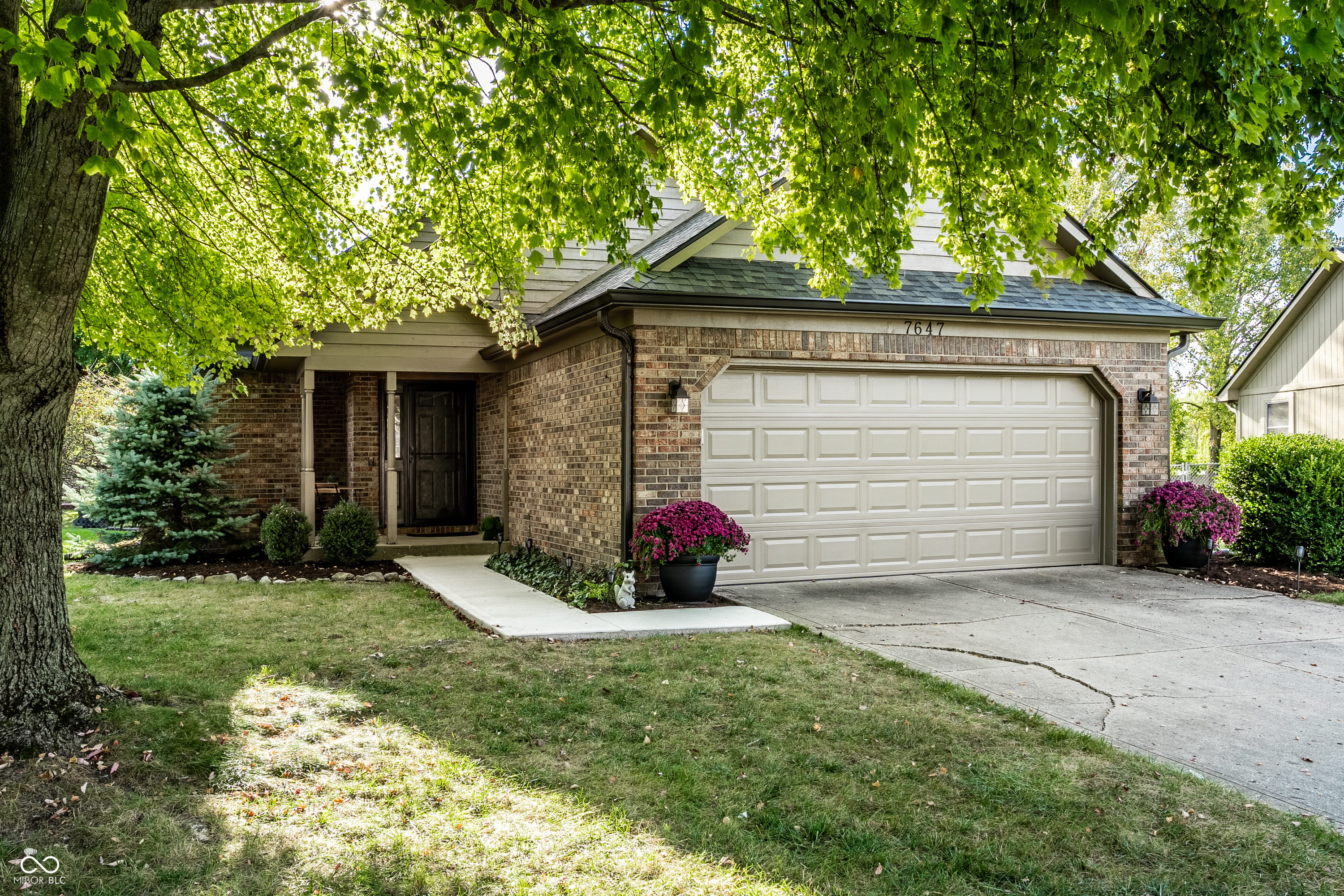 7647 Geist Valley Court