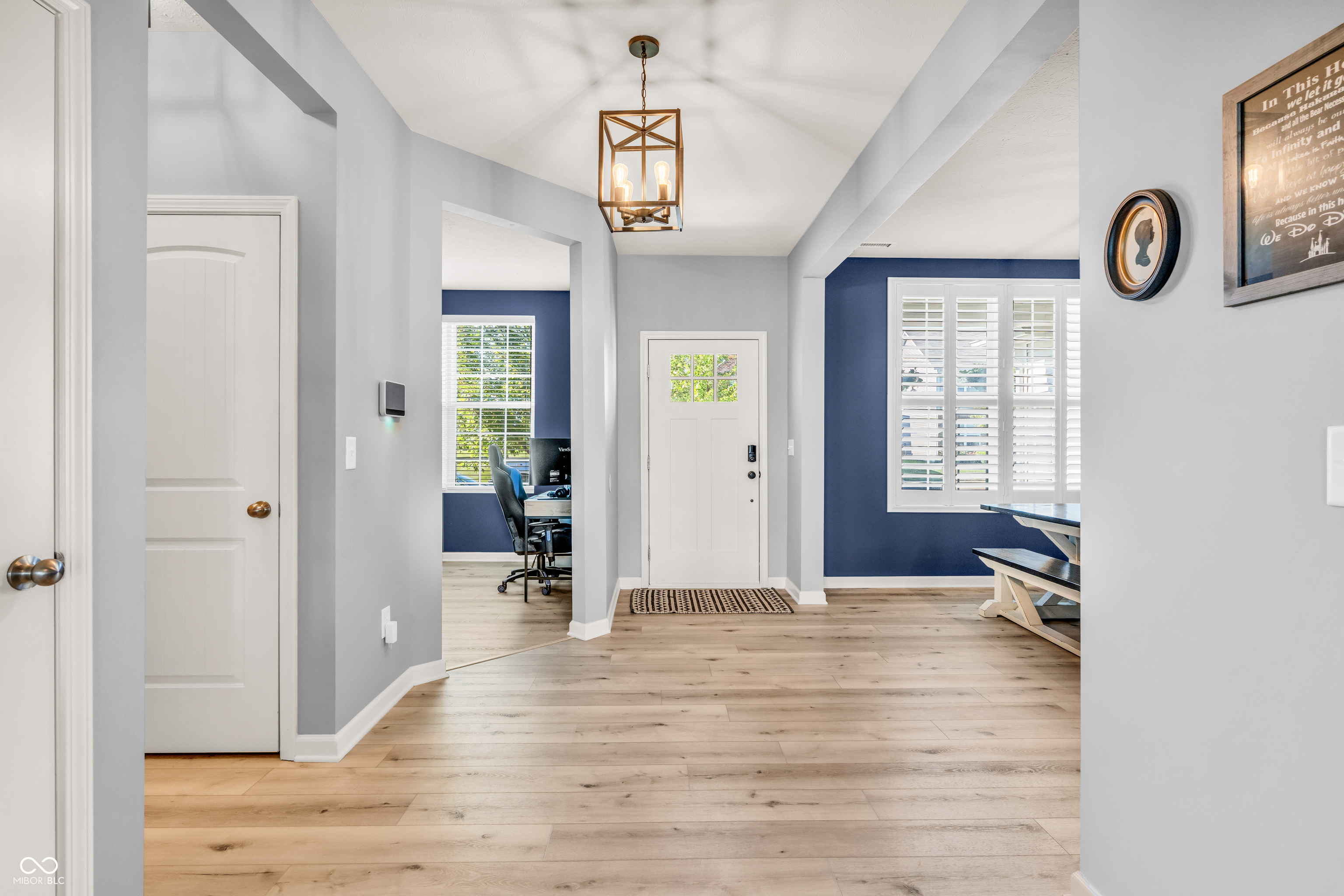 5353 Hibiscus Drive