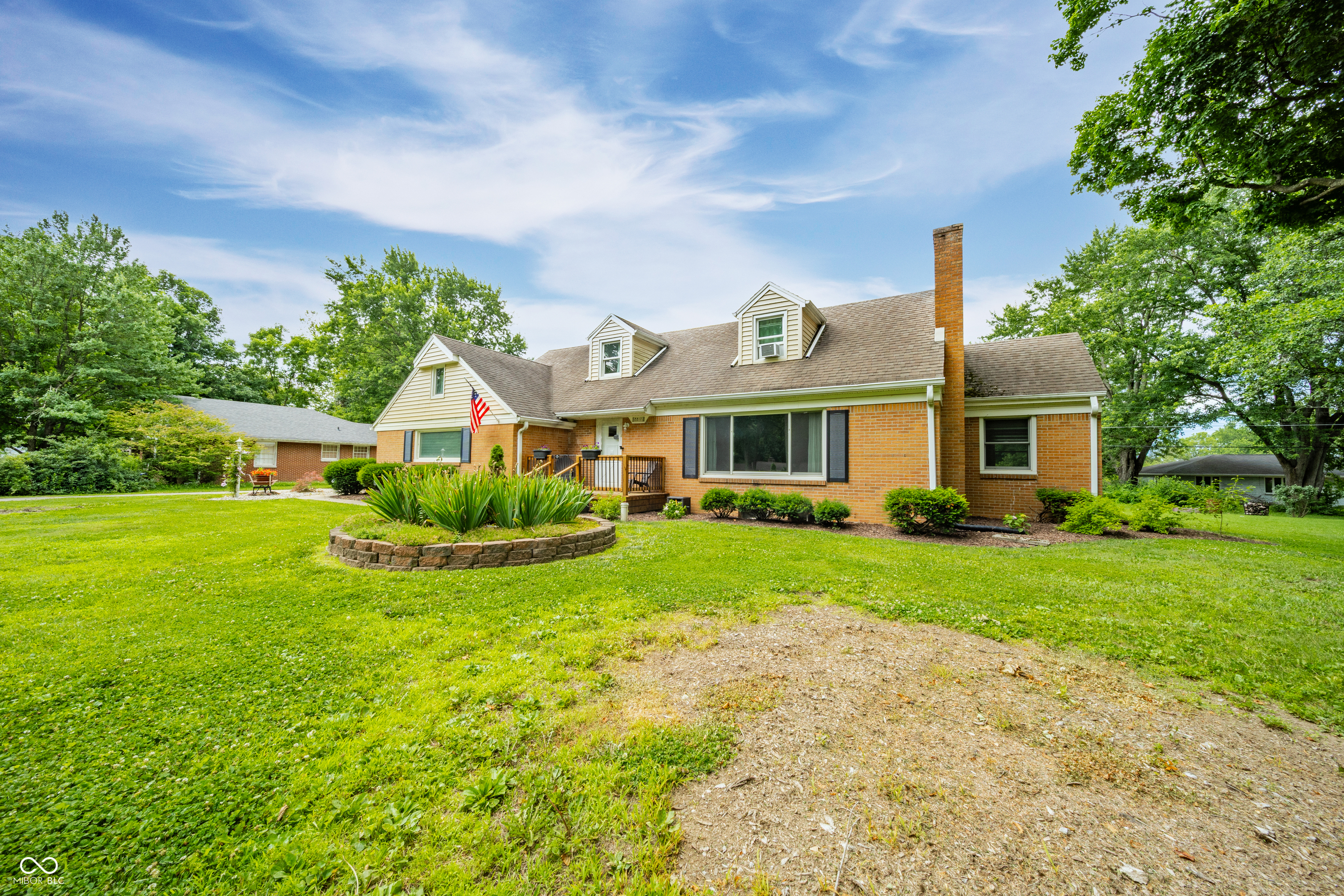Photo 1 of 40 — 2217 Melody Lane, Anderson, IN 46012