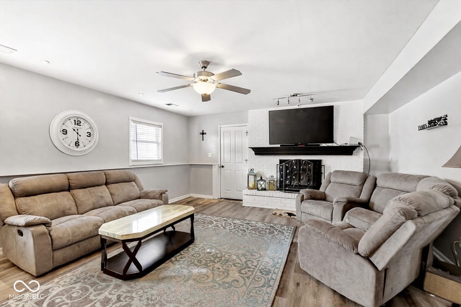 6433 W State Road 47