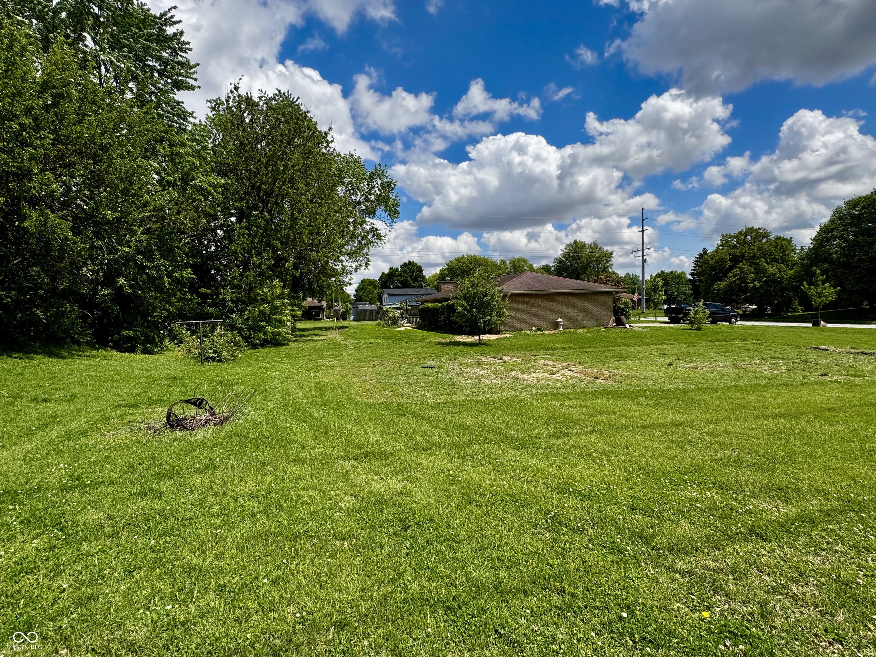 4860 Woodcrest Drive