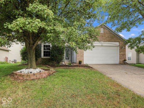 Photo of 6276 Briargate Drive, Zionsville, IN 46077 (MLS # 22129293)