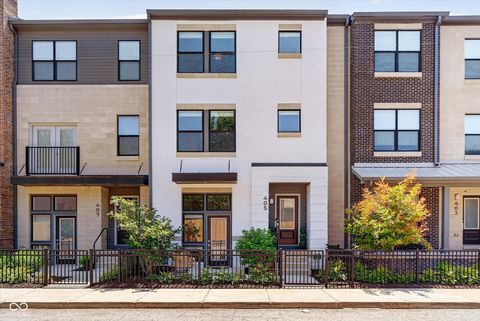 Photo of 405 E 19th Street, Indianapolis, IN 46202 (MLS # 22101644)