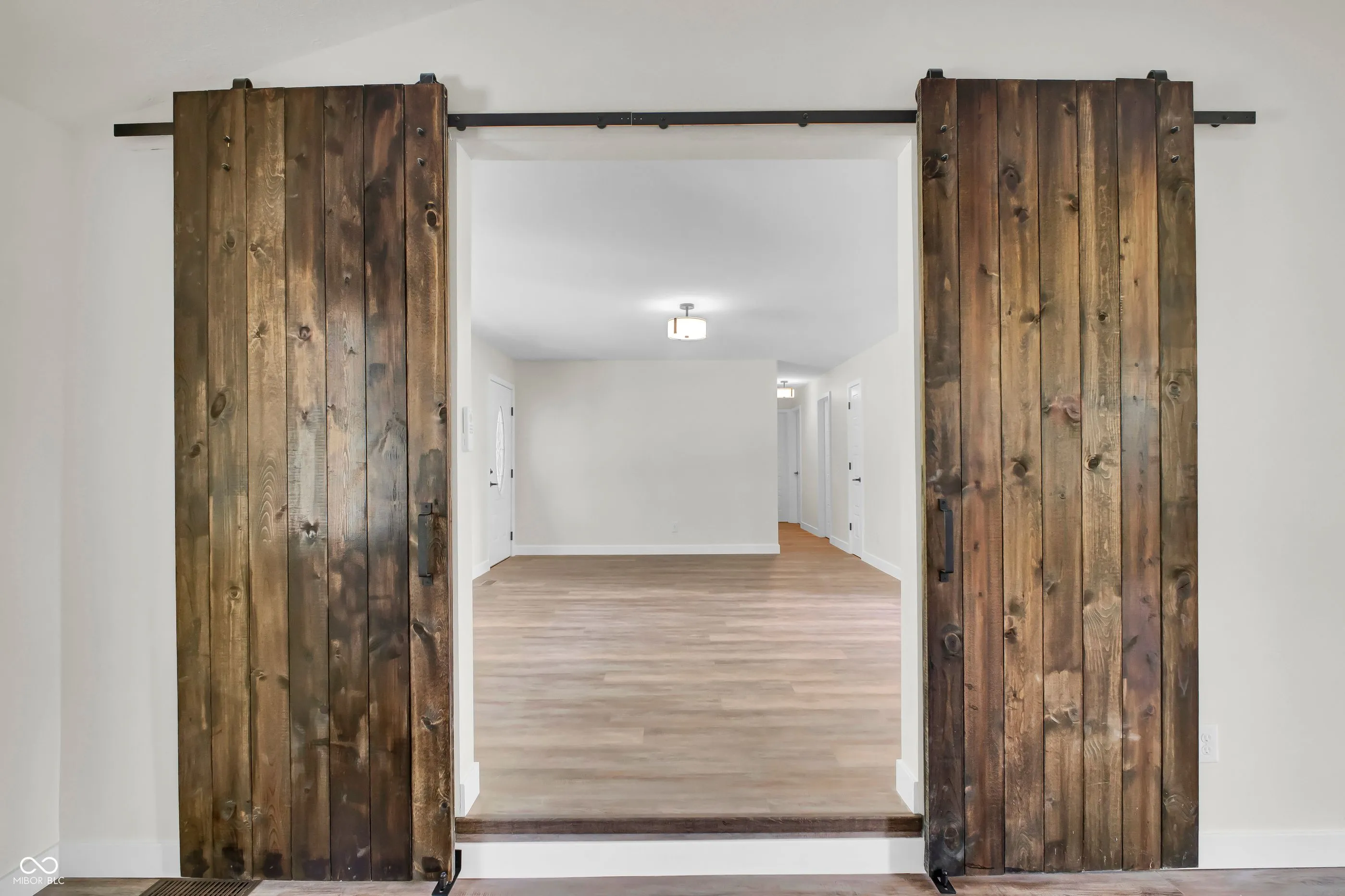 Columbus, Indiana 47203, United States, 3 Bedrooms Bedrooms, ,2 BathroomsBathrooms,Residential,Active,204784