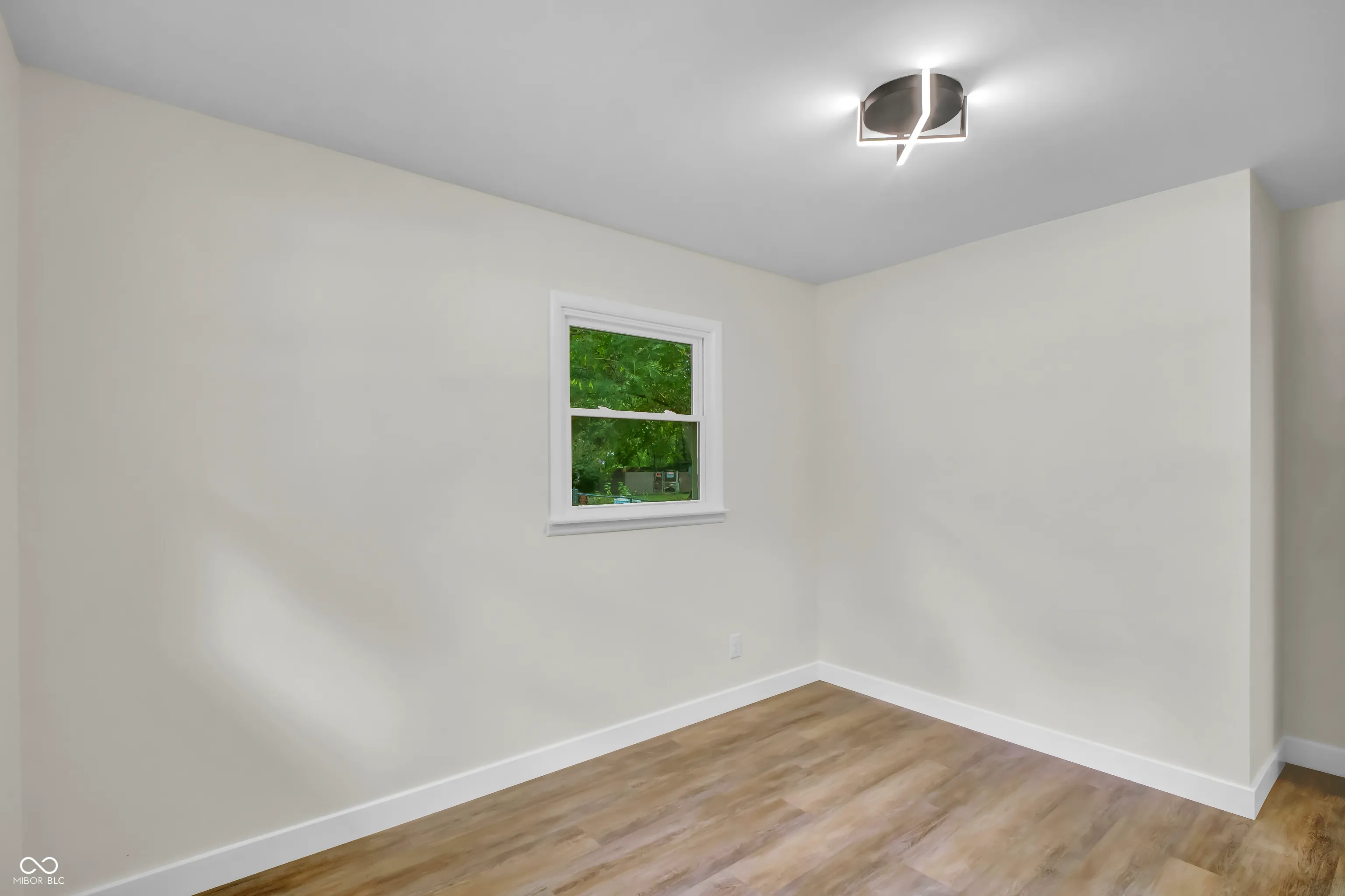 Columbus, Indiana 47203, United States, 3 Bedrooms Bedrooms, ,2 BathroomsBathrooms,Residential,Active,204784