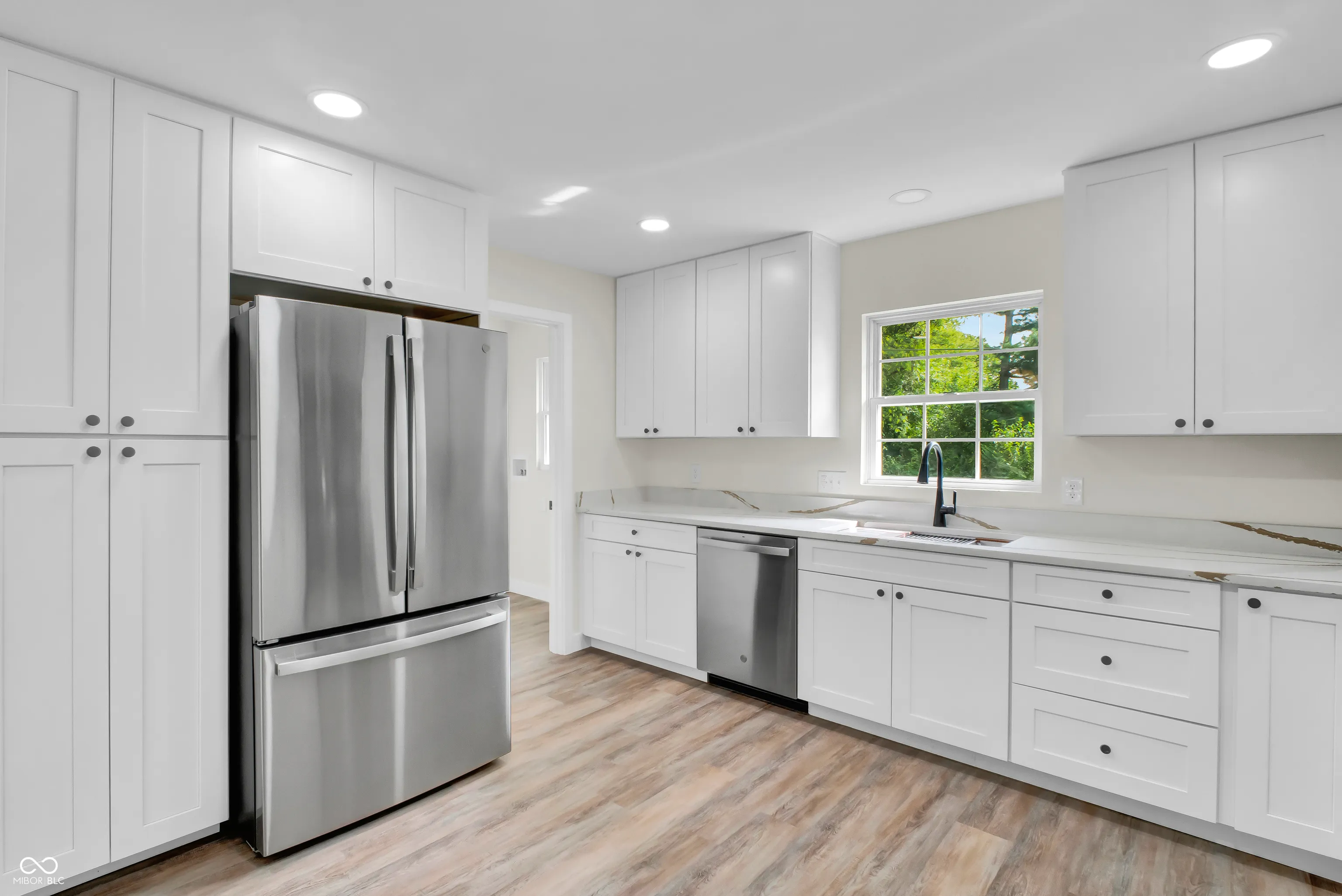 Columbus, Indiana 47203, United States, 3 Bedrooms Bedrooms, ,2 BathroomsBathrooms,Residential,Active,204784