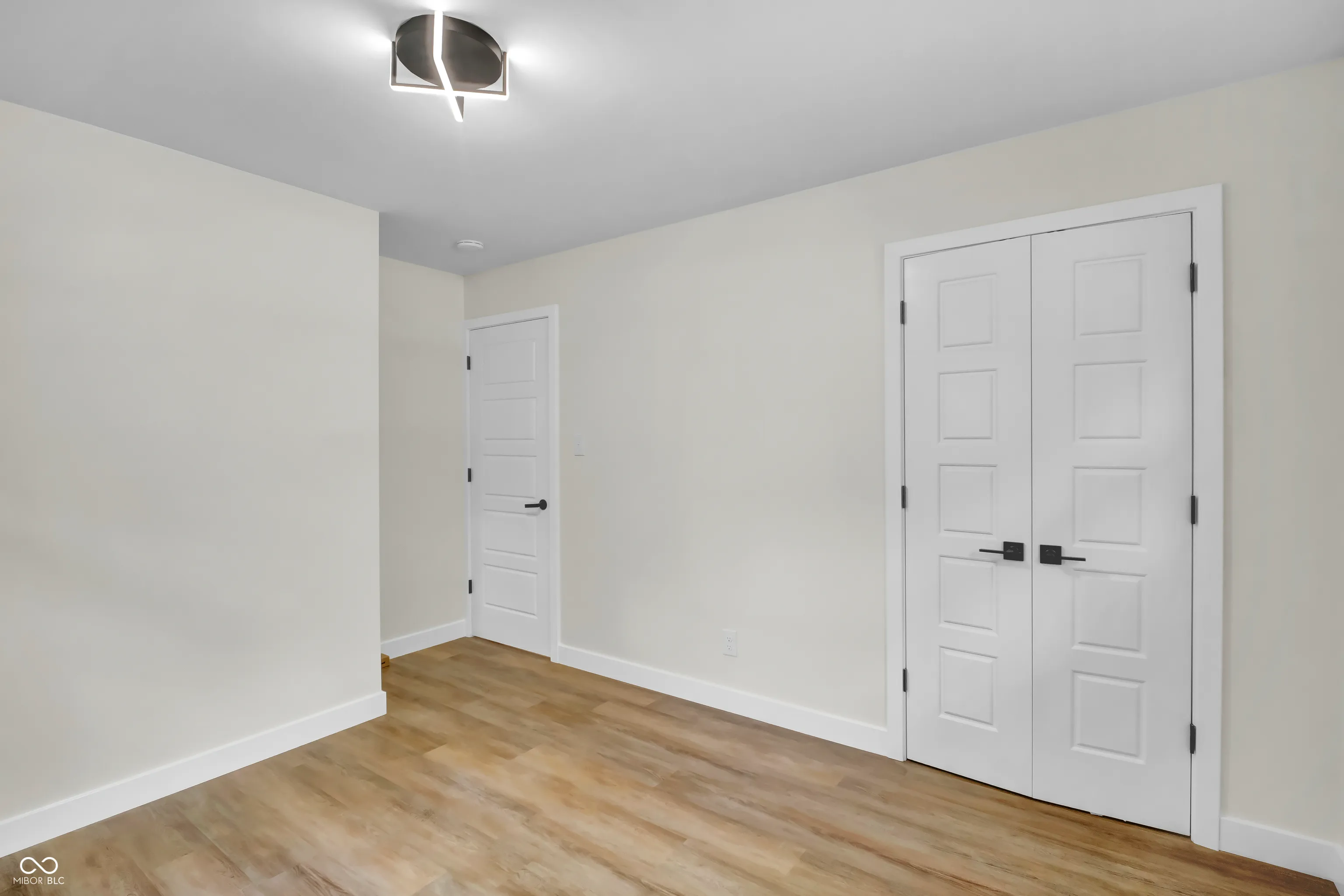 Columbus, Indiana 47203, United States, 3 Bedrooms Bedrooms, ,2 BathroomsBathrooms,Residential,Active,204784