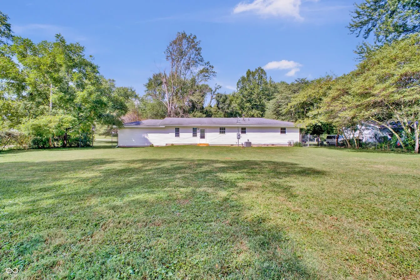 Columbus, Indiana 47203, United States, 3 Bedrooms Bedrooms, ,2 BathroomsBathrooms,Residential,Active,204784