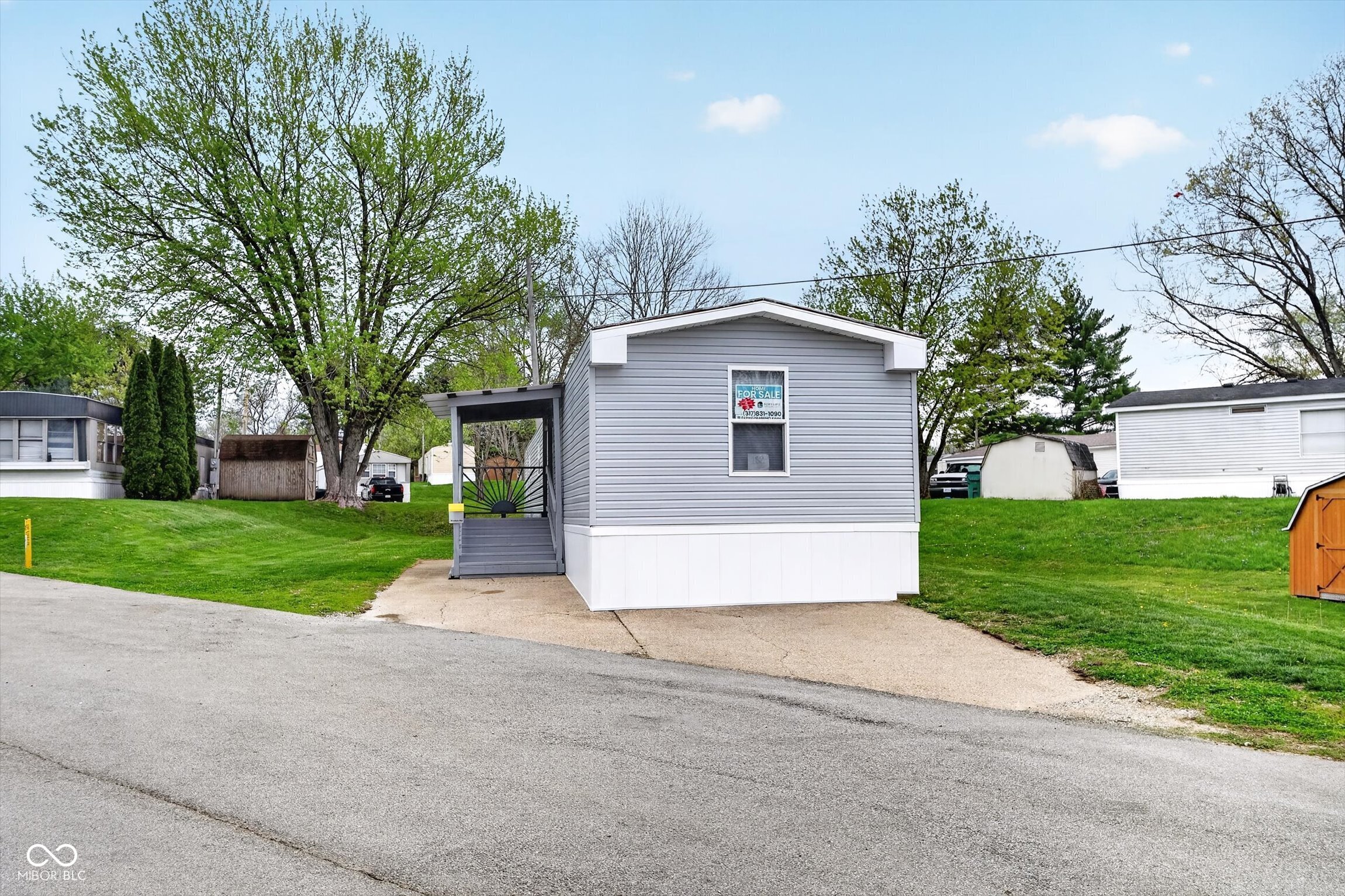 182 Echo Lake E Drive