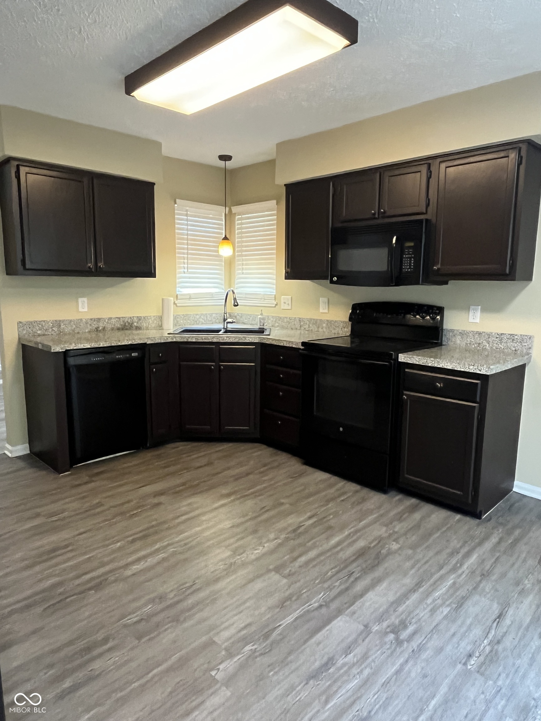 2914 Inverrary Court
