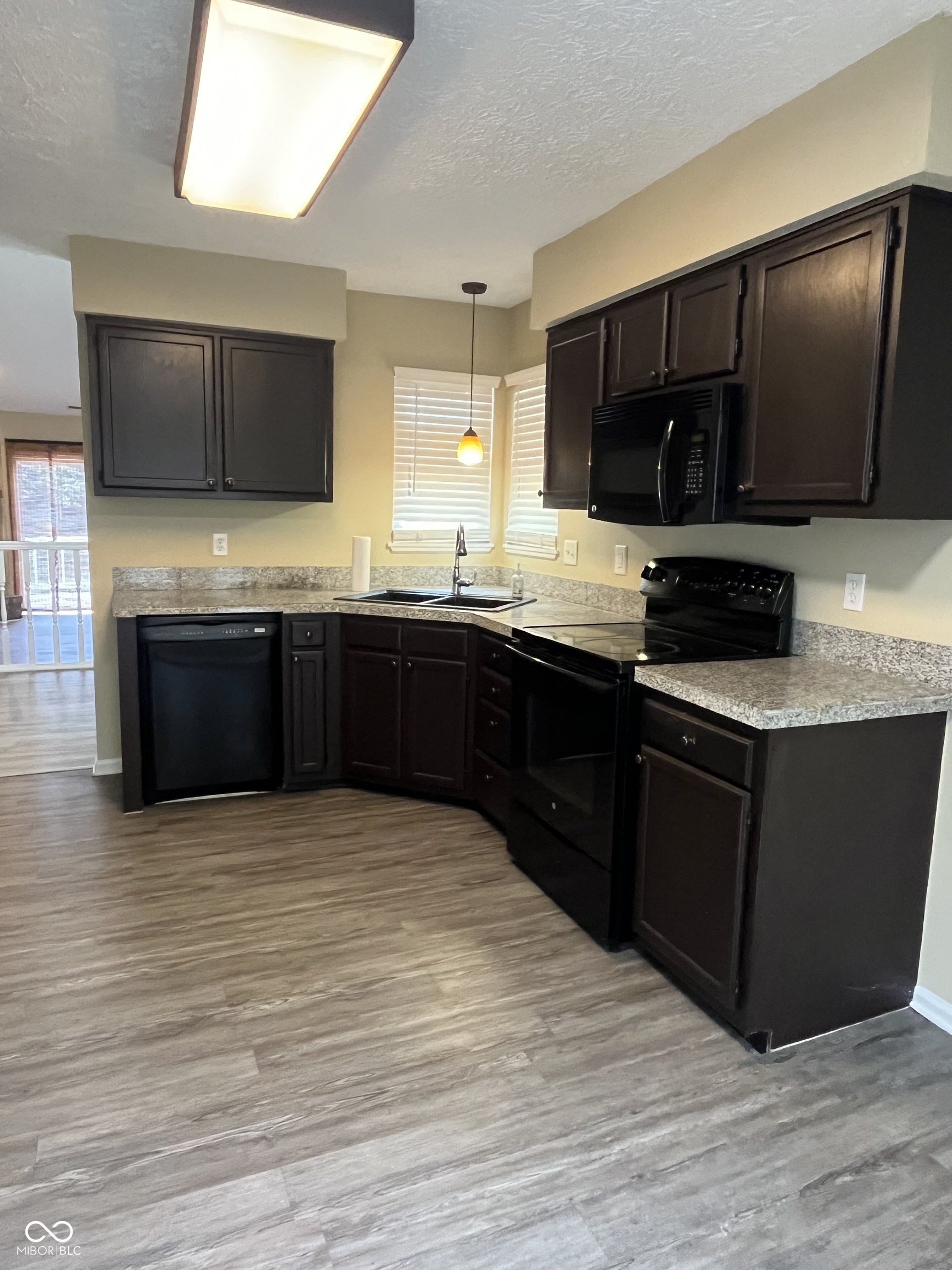 2914 Inverrary Court