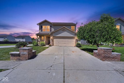 Photo of 5304 Alameda Road, Indianapolis, IN 46228 (MLS # 22104274)