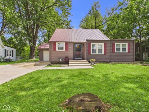 Photo of 232 Nursery Road, Anderson, IN 46012 (MLS # 22120588)