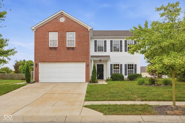 1102 MAPLE RUN DR, SHERIDAN, IN 46069 - Image bd0e9028ef38f254ddd52410663ee64a/86856722