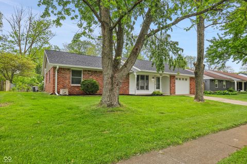 Photo of 7609 Tinsel Avenue, Indianapolis, IN 46237 (MLS # 22099496)
