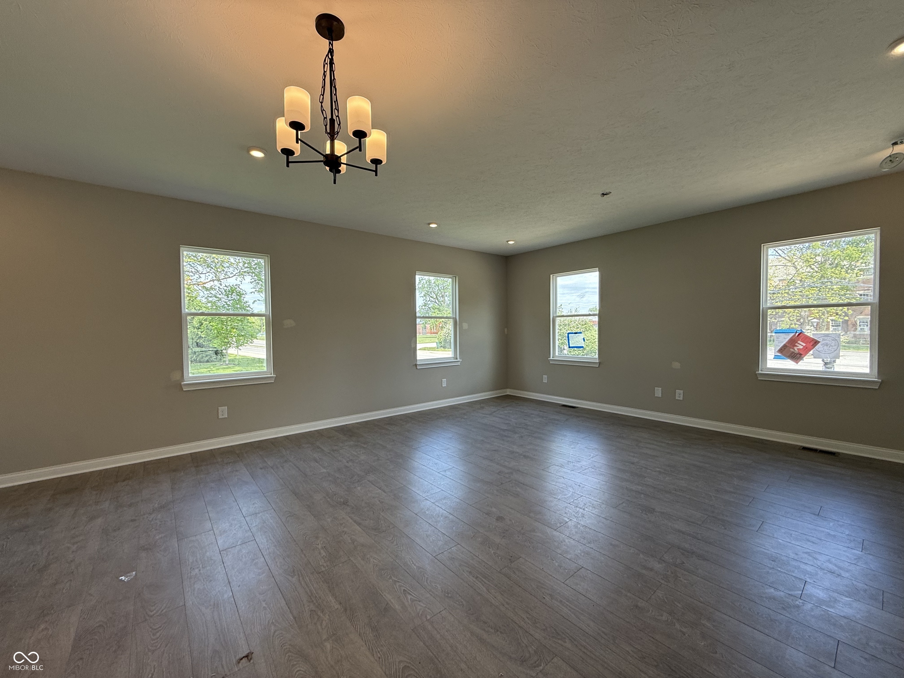 71 Steeples Boulevard