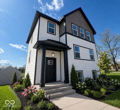 Photo of 71 Steeples Boulevard, Indianapolis, IN 46222 (MLS # 22102732)