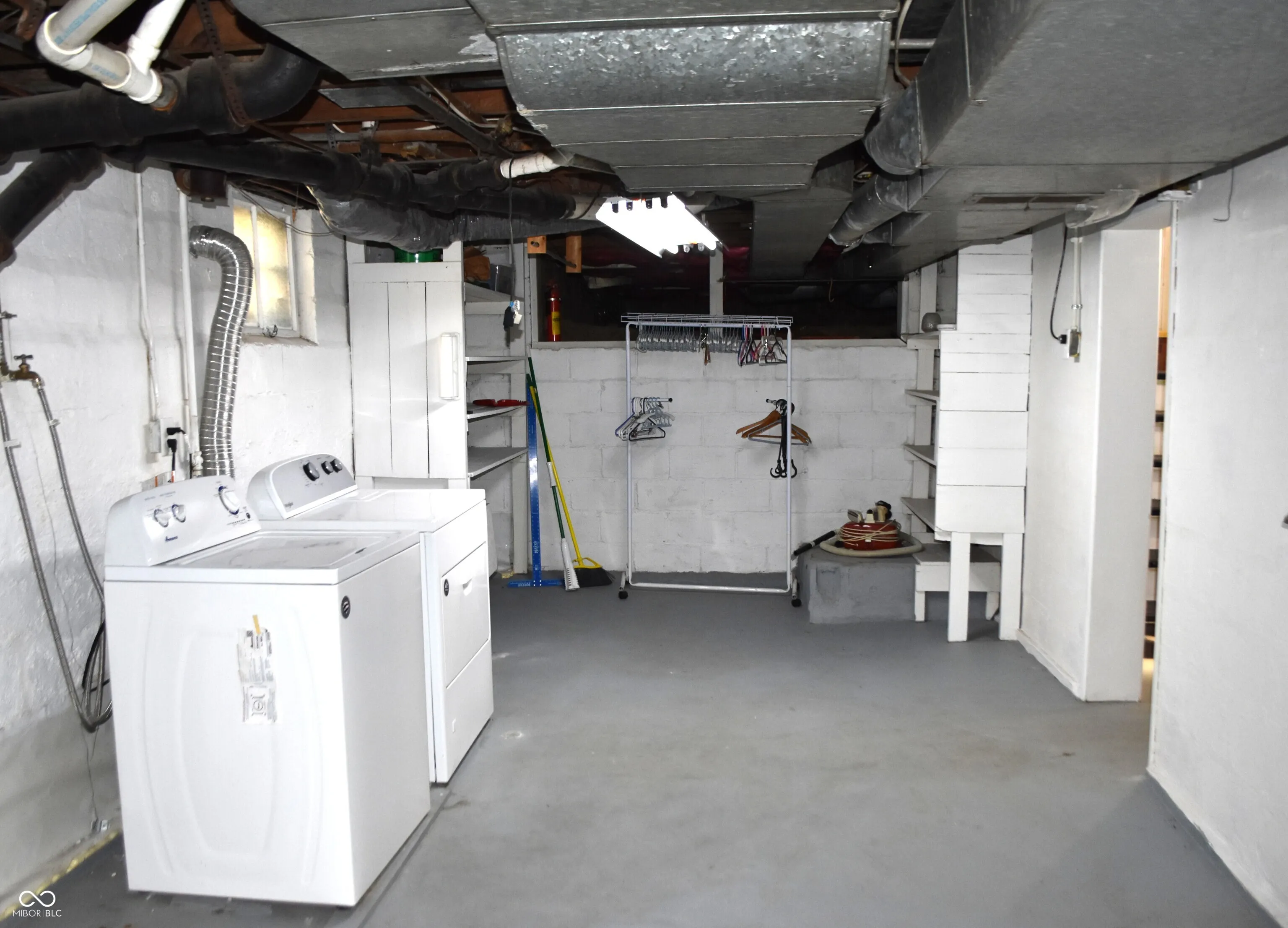 Speedway, Indiana 46224, United States, 2 Bedrooms Bedrooms, ,2 BathroomsBathrooms,Residential,Active,144073