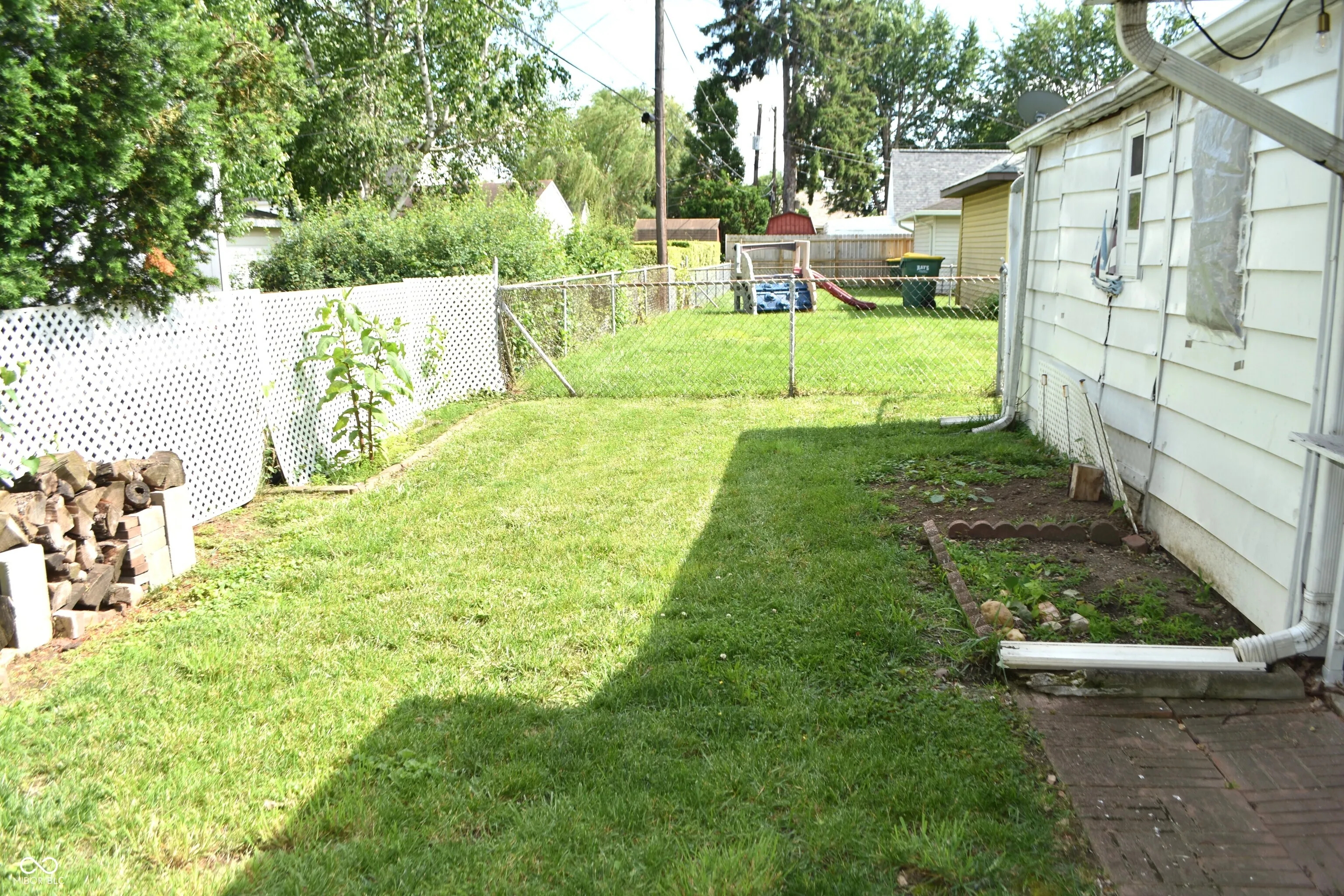 Speedway, Indiana 46224, United States, 2 Bedrooms Bedrooms, ,2 BathroomsBathrooms,Residential,Active,144073