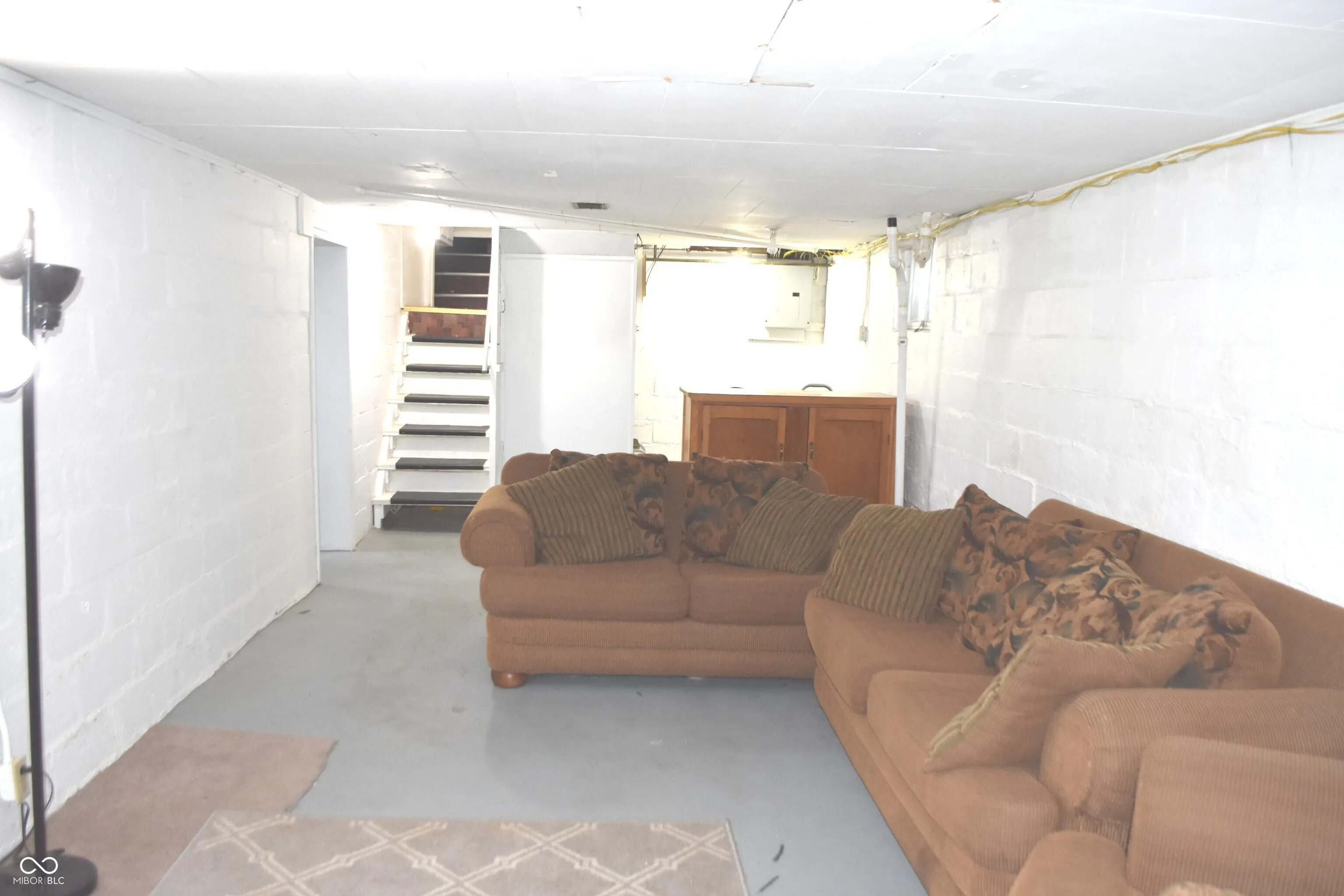 Speedway, Indiana 46224, United States, 2 Bedrooms Bedrooms, ,2 BathroomsBathrooms,Residential,Active,144073