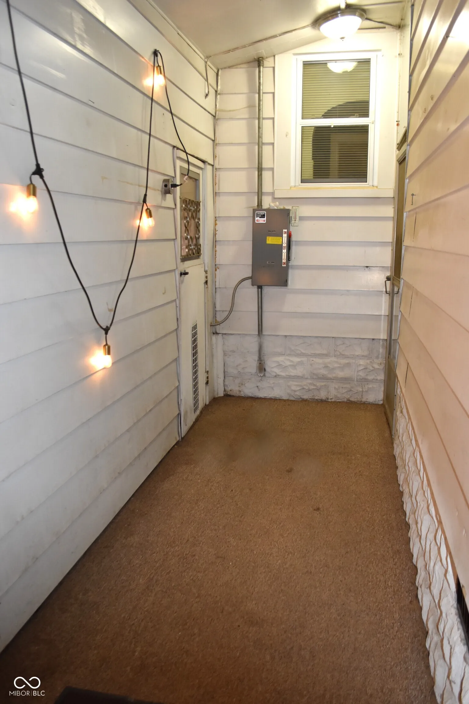 Speedway, Indiana 46224, United States, 2 Bedrooms Bedrooms, ,2 BathroomsBathrooms,Residential,Active,144073