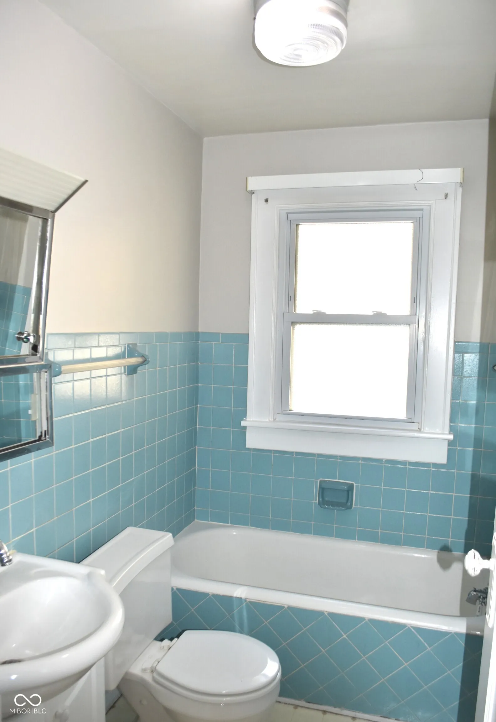 Speedway, Indiana 46224, United States, 2 Bedrooms Bedrooms, ,2 BathroomsBathrooms,Residential,Active,144073