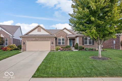8952 Heatherstone Place Zionsville IN 46077