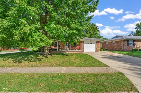 2 Oakmont Court Beech Grove IN 46107