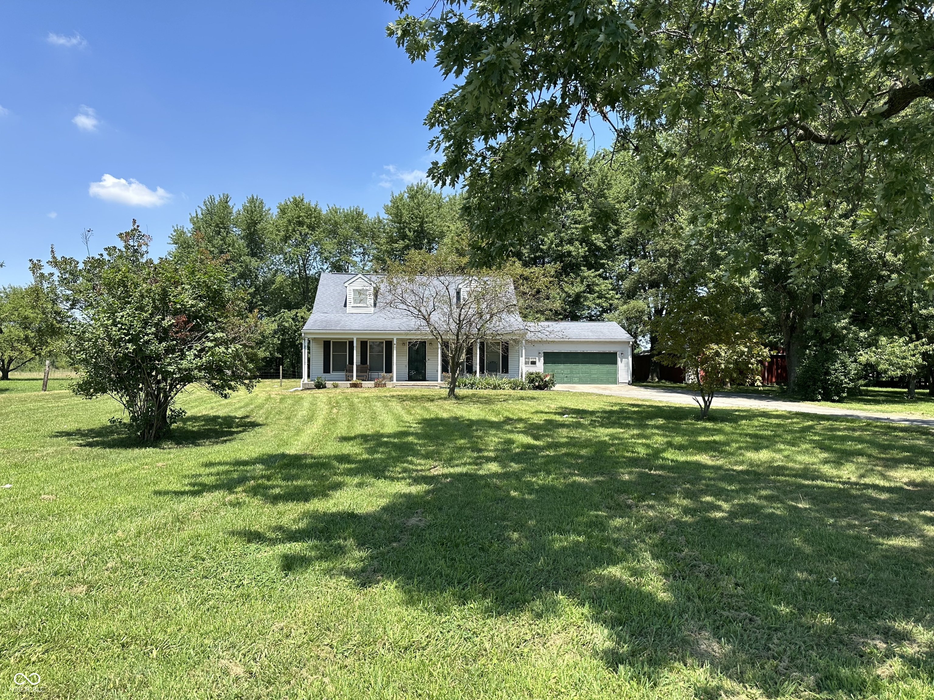 7706 E 100 County Road S