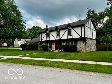 Photo of 117 Meadow Lane, Fishers, IN 46038 (MLS # 22107792)