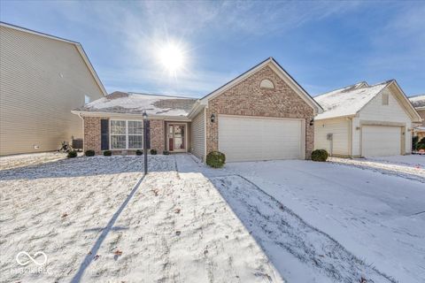 Photo of 1039 Swinton Way, Westfield, IN 46074 (MLS # 22079432)