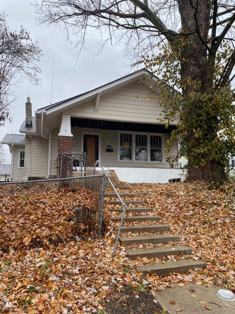 Photo of 408 E Monroe Street, Alexandria, IN 46001 (MLS # 22074555)