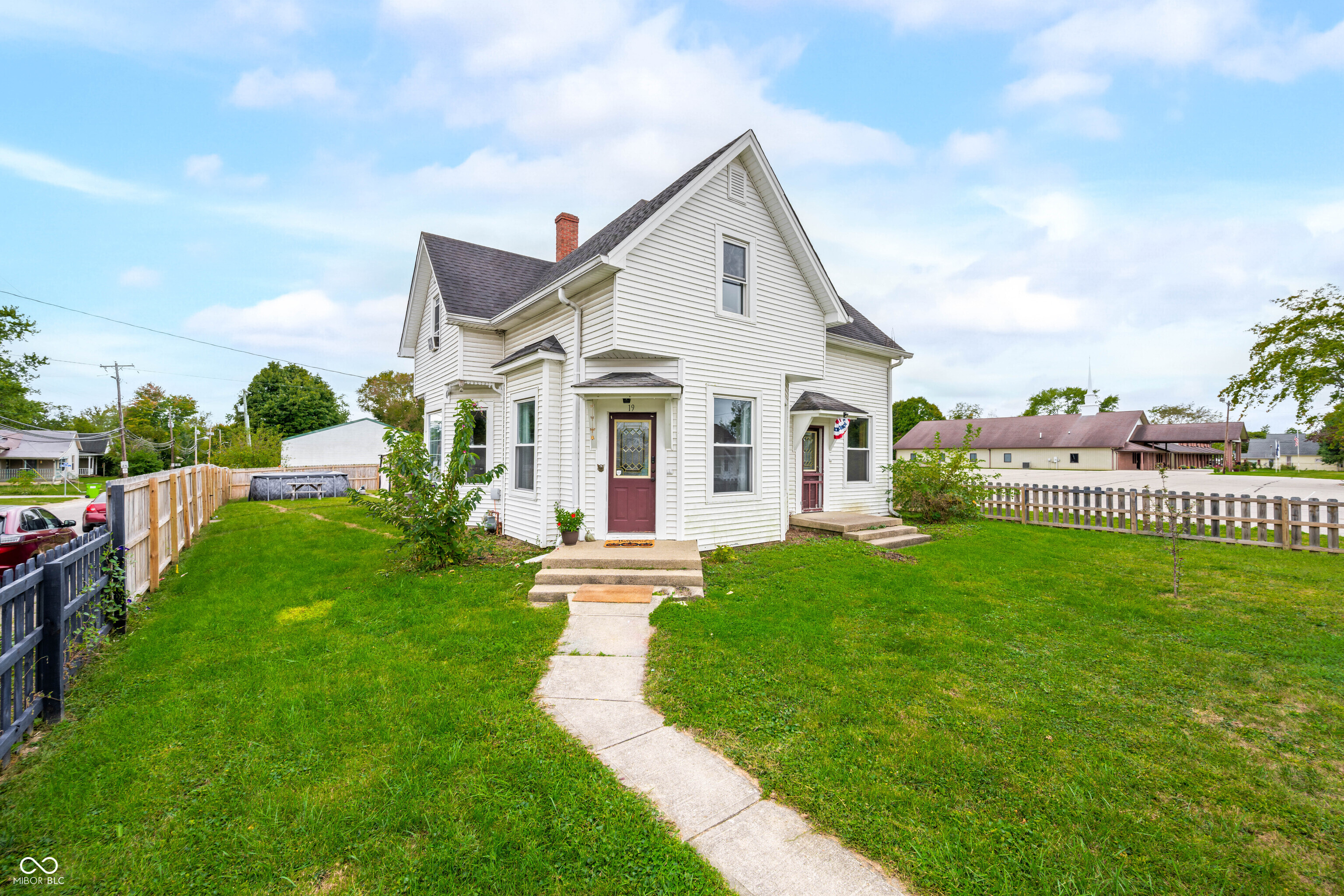 19 W Elm Street
