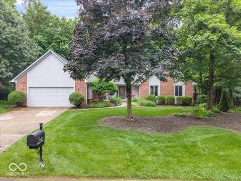 Photo of 11583 Tidewater Drive S, Indianapolis, IN 46236 (MLS # 22107004)