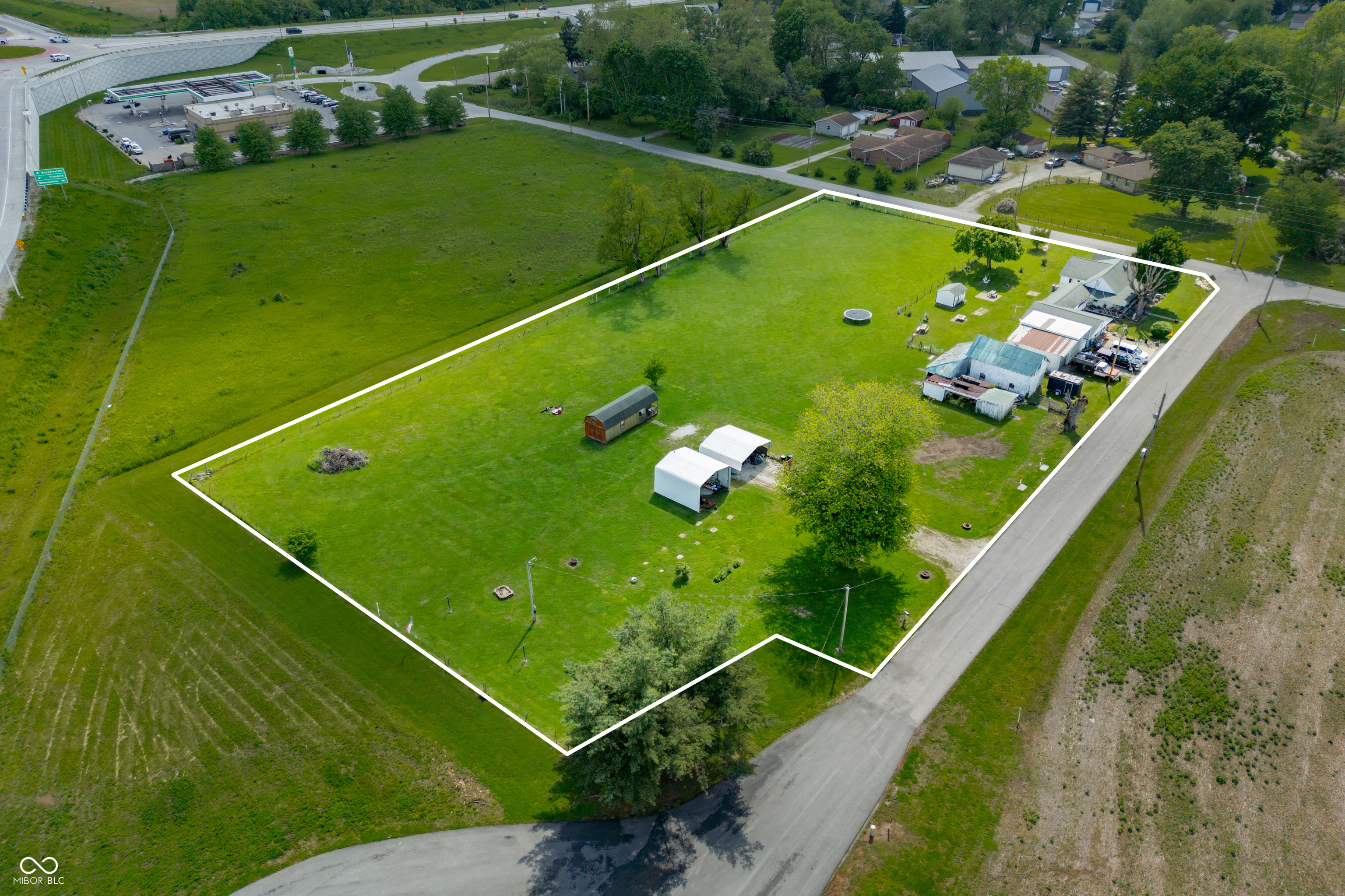 3147 Huggin Hollow Road