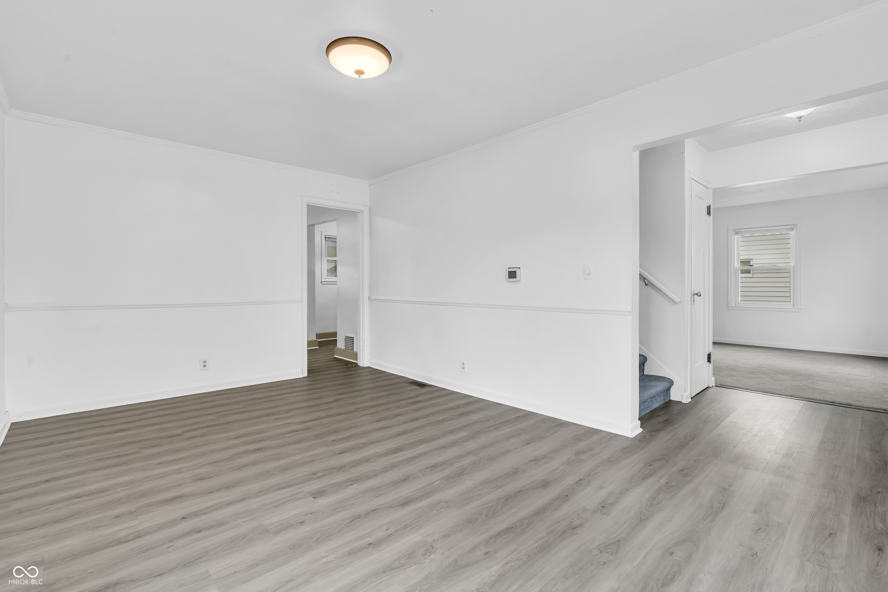 1223 E Thompson Road