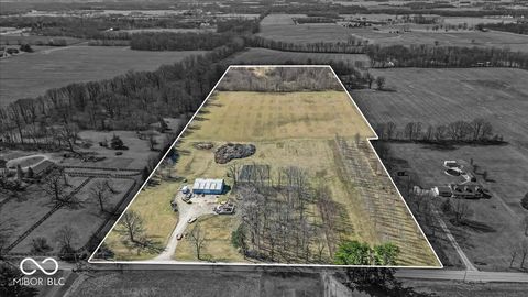 526 N 1200 E Sheridan IN 46069