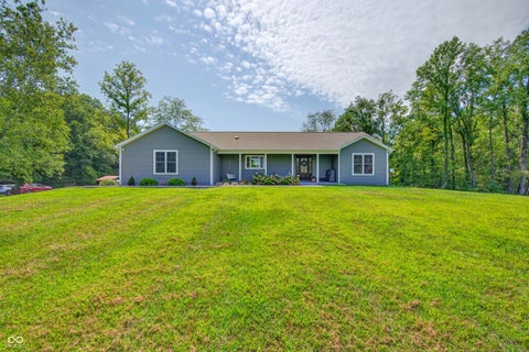 Photo of 4497 E 500 S, Columbus, IN 47201 (MLS # 22119772)
