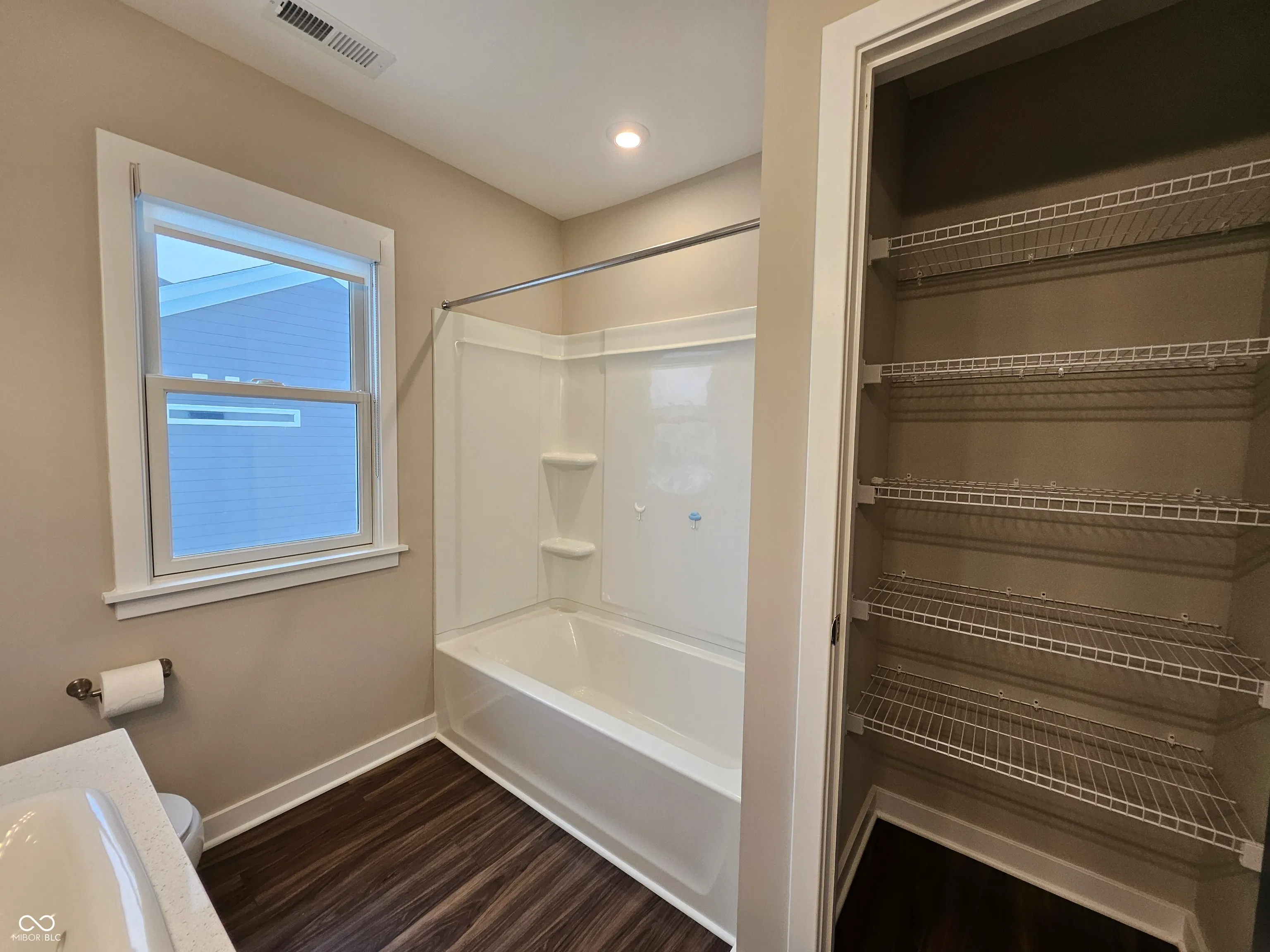 Westfield, Indiana 46074, United States, 4 Bedrooms Bedrooms, ,3 BathroomsBathrooms,Residential,Active,251616