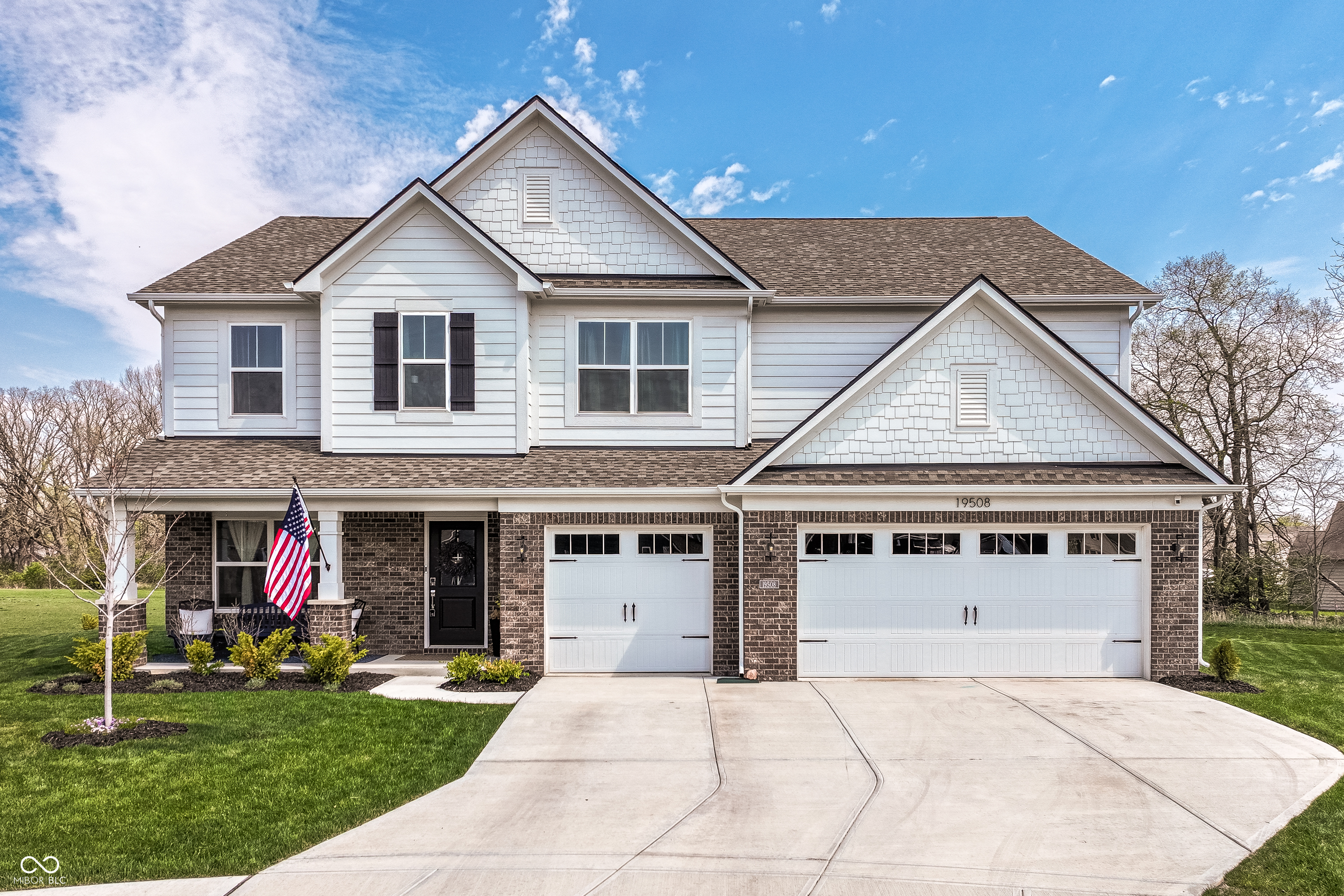 19508 Honeylocust Glen