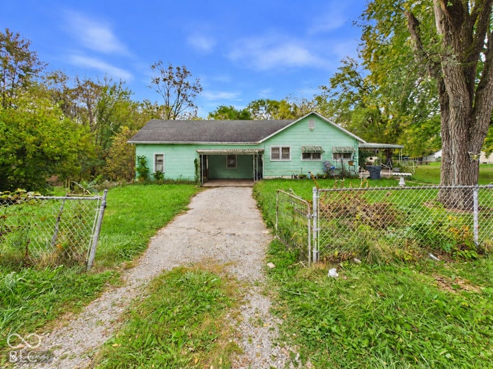Photo 1 of 5 — 2030 Hill Street, Anderson, IN 46012