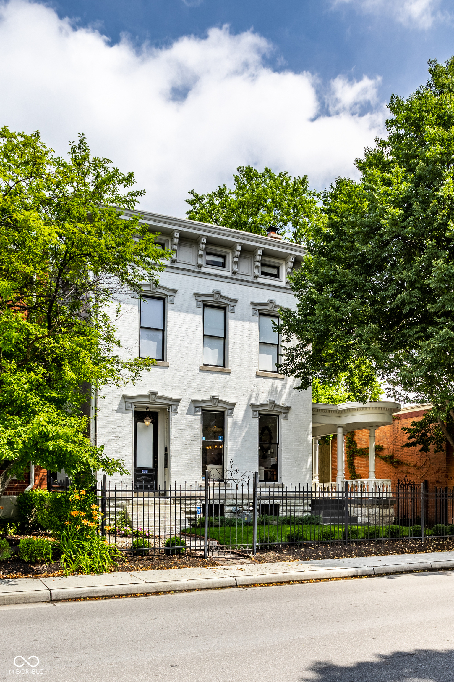 214 E St Joseph Street